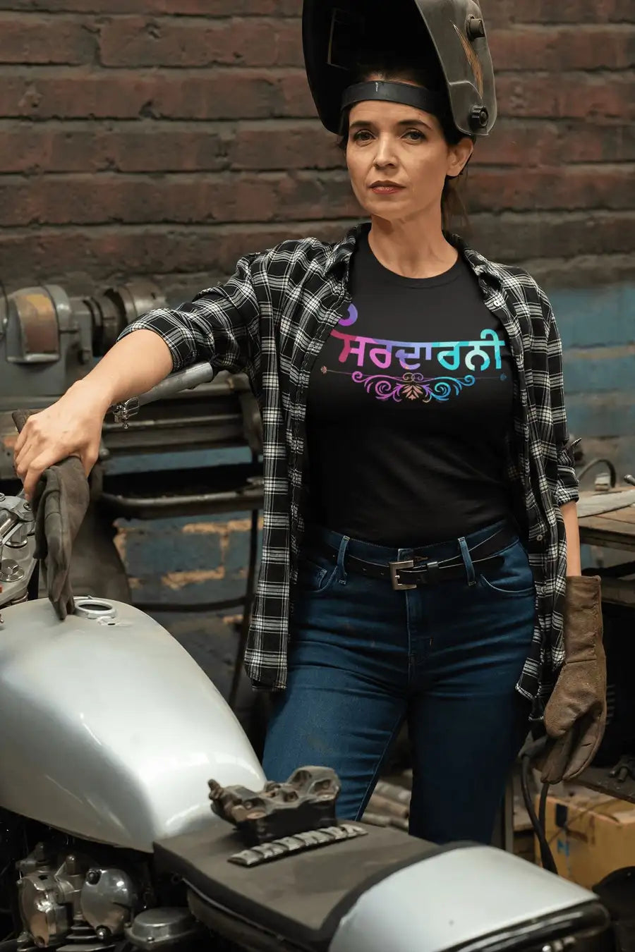Sardarni Special Black T Shirt for Women | Premium Design | Catch My Drift India - Catch My Drift India  black, clothing, female, made in india, shirt, t shirt, trending, tshirt