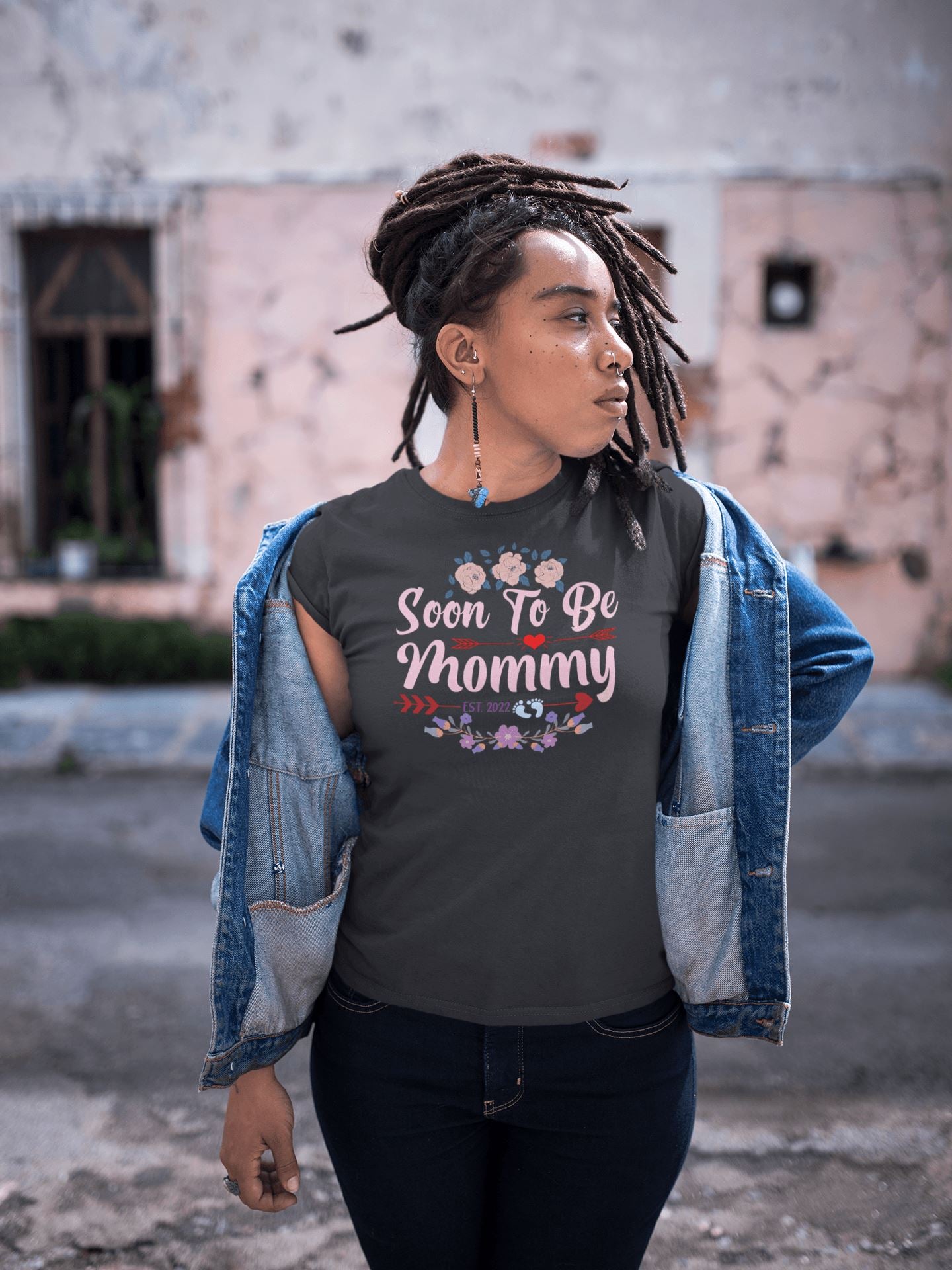 Soon To Be Mommy Est. 2022 Special Black T Shirt for Women - Catch My Drift India  black, clothing, expecting mom, made in india, mom, mother, parents, pregnant, shirt, t shirt, tshirt
